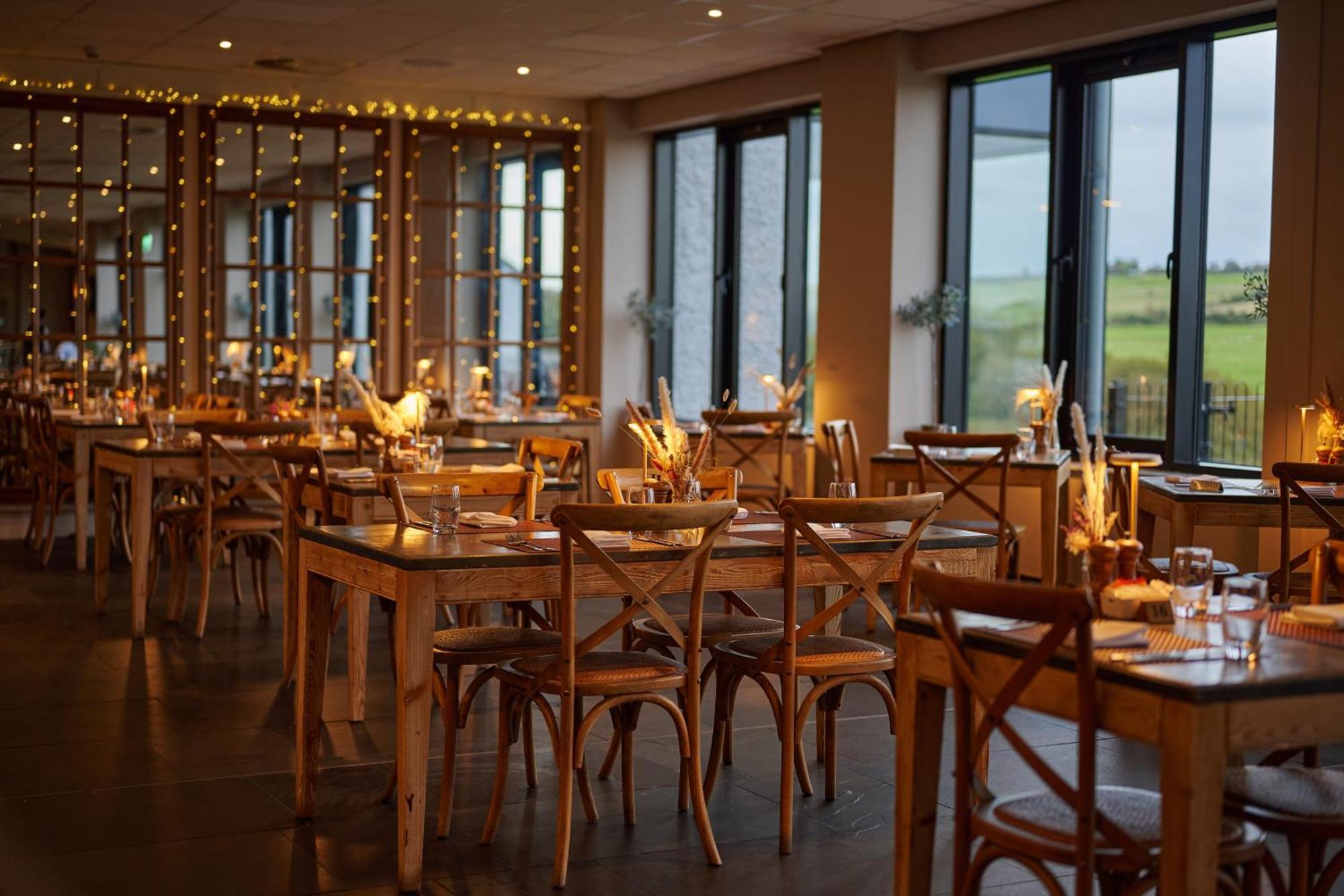 Comis Hotel & Golf Resort Douglas Esterno foto